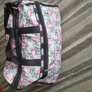 Lesportsac Flutter Weekender Bag EUC
